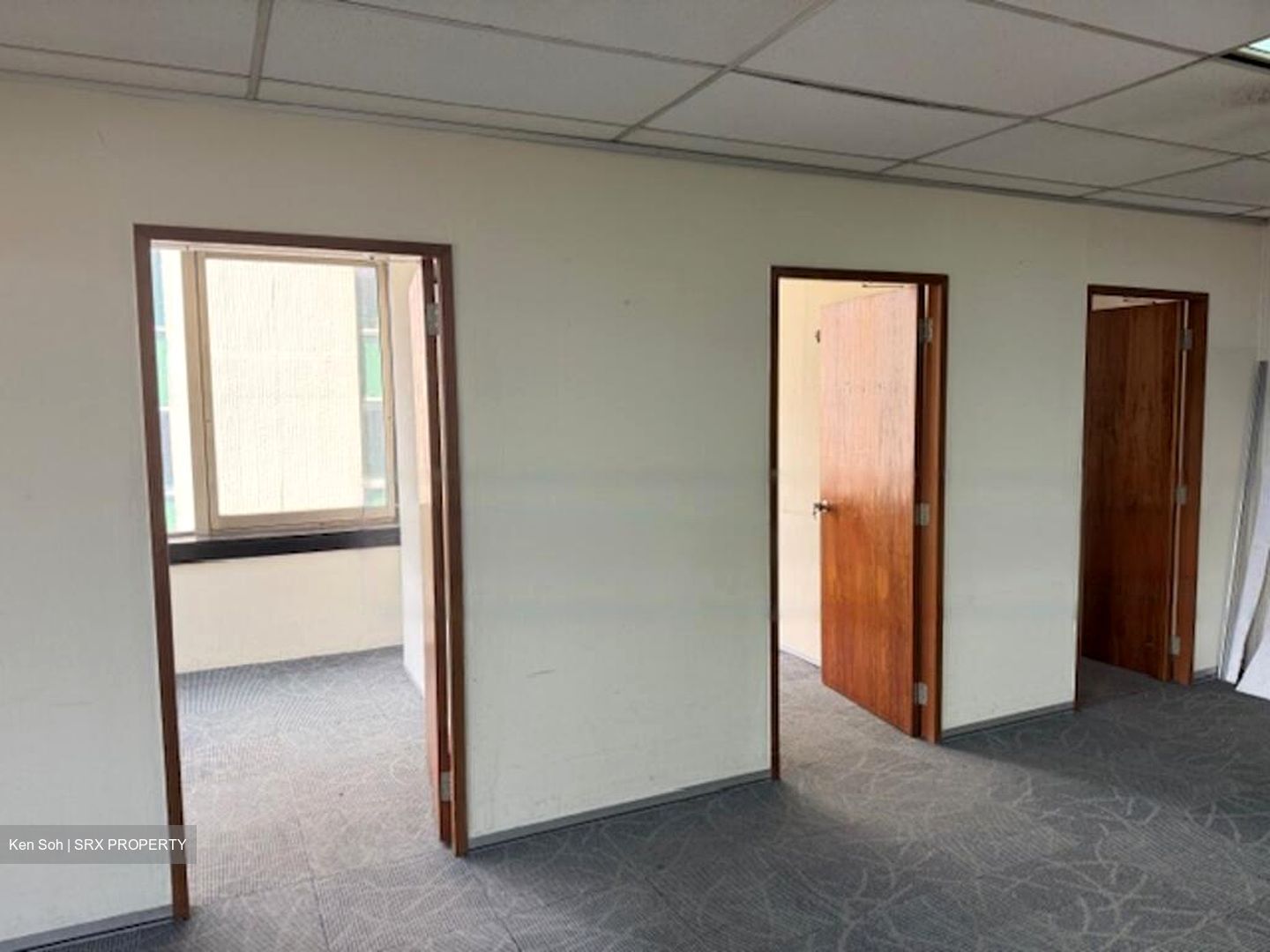 Bank Of Singapore Centre (D1), Office #502924461